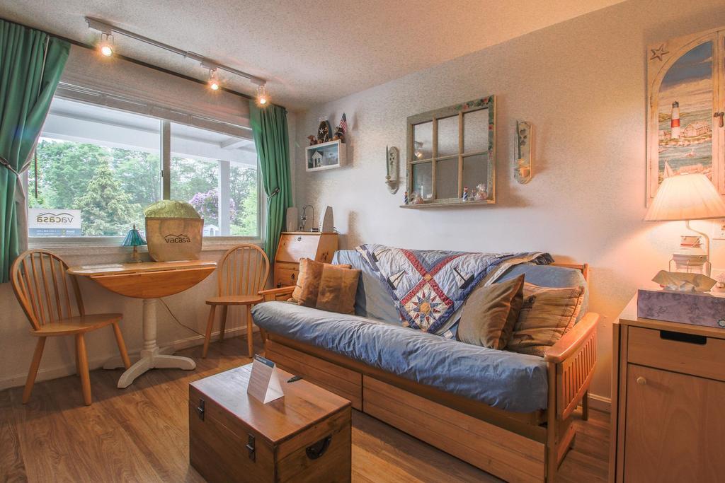The Holiday House Condominiums Уелс Екстериор снимка