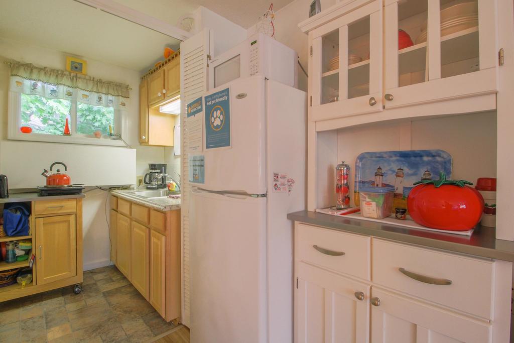 The Holiday House Condominiums Уелс Екстериор снимка